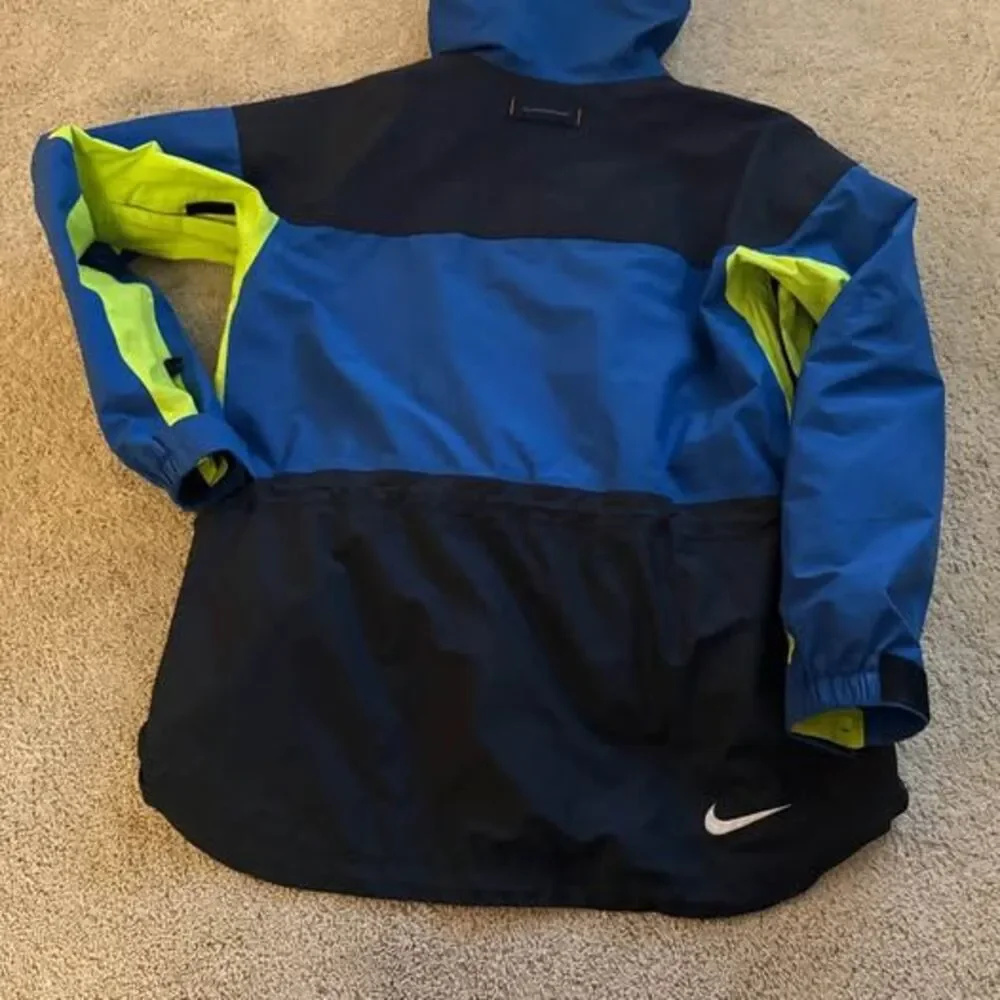 Y2K Nike ACG Men's Jacket Outer Layer 3 Storm Fit -Small